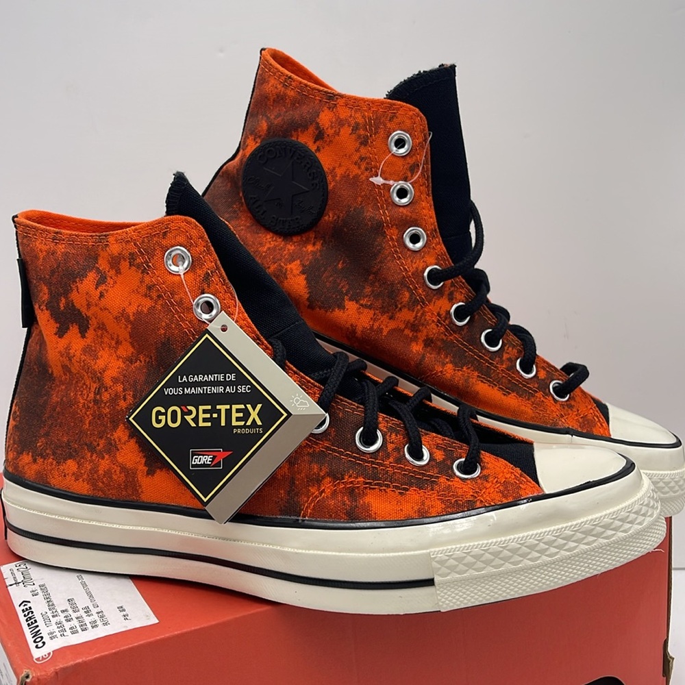 CONVERSE MENS High Tops CHUCK 70 GTX HI SHOES 'BOLD MANDARIN/ EGRET' Sneakers - Picture 8 of 16